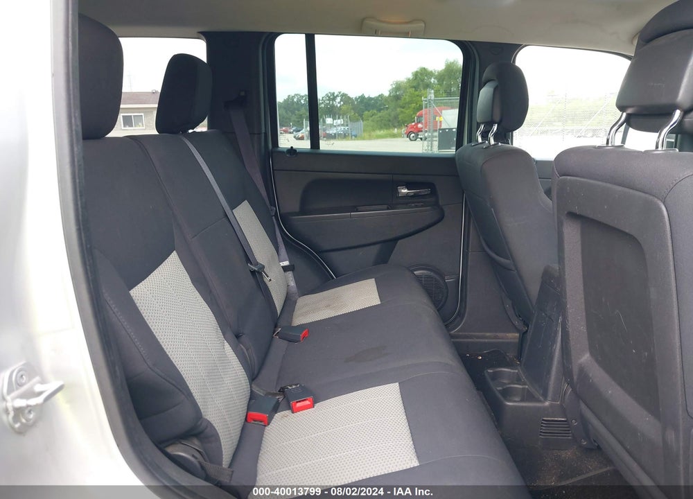 2010 JEEP LIBERTY SPORT VIN: 1J4PN2GK3AW122959