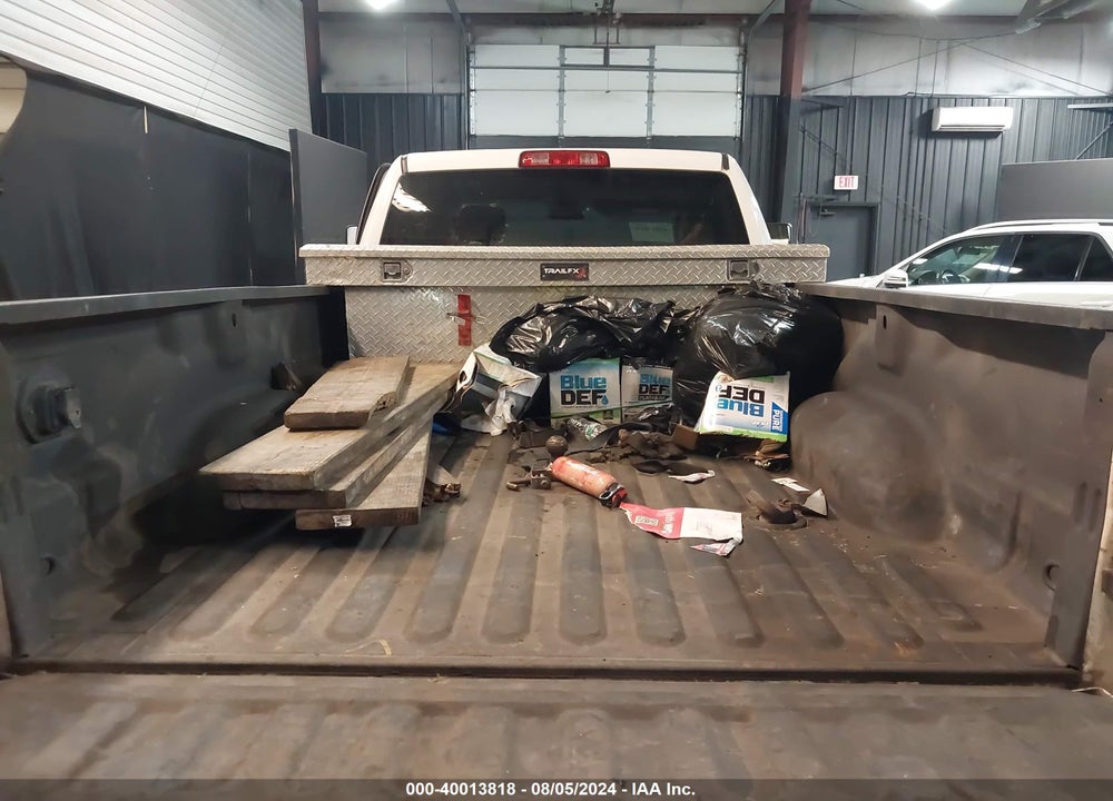 2018 RAM 3500 TRADESMAN  4X4 8' BOX VIN: 3C63RRGL9JG239400