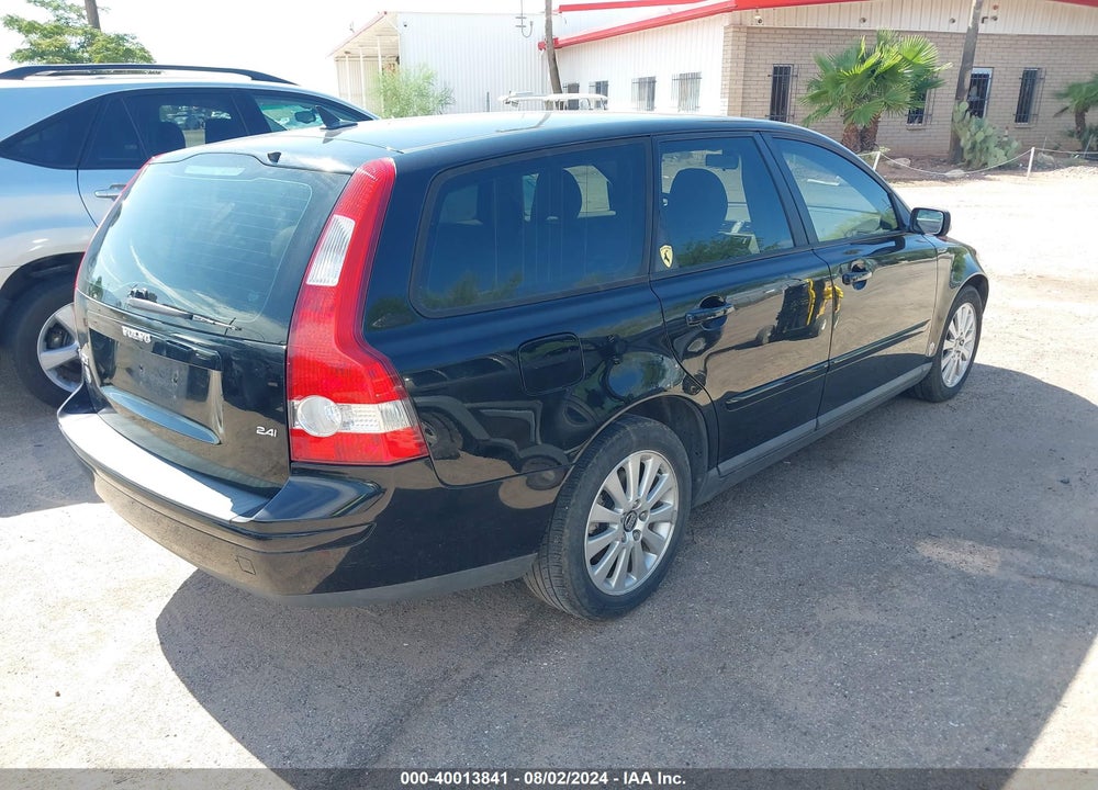2005 VOLVO V50 2.4I VIN: YV1MW382052056792