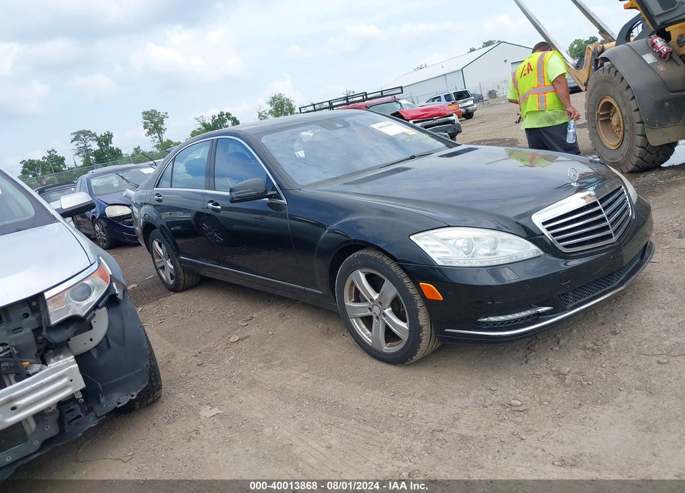 2013 MERCEDES-BENZ S 550 4MATIC VIN: WDDNG9EB0DA530331