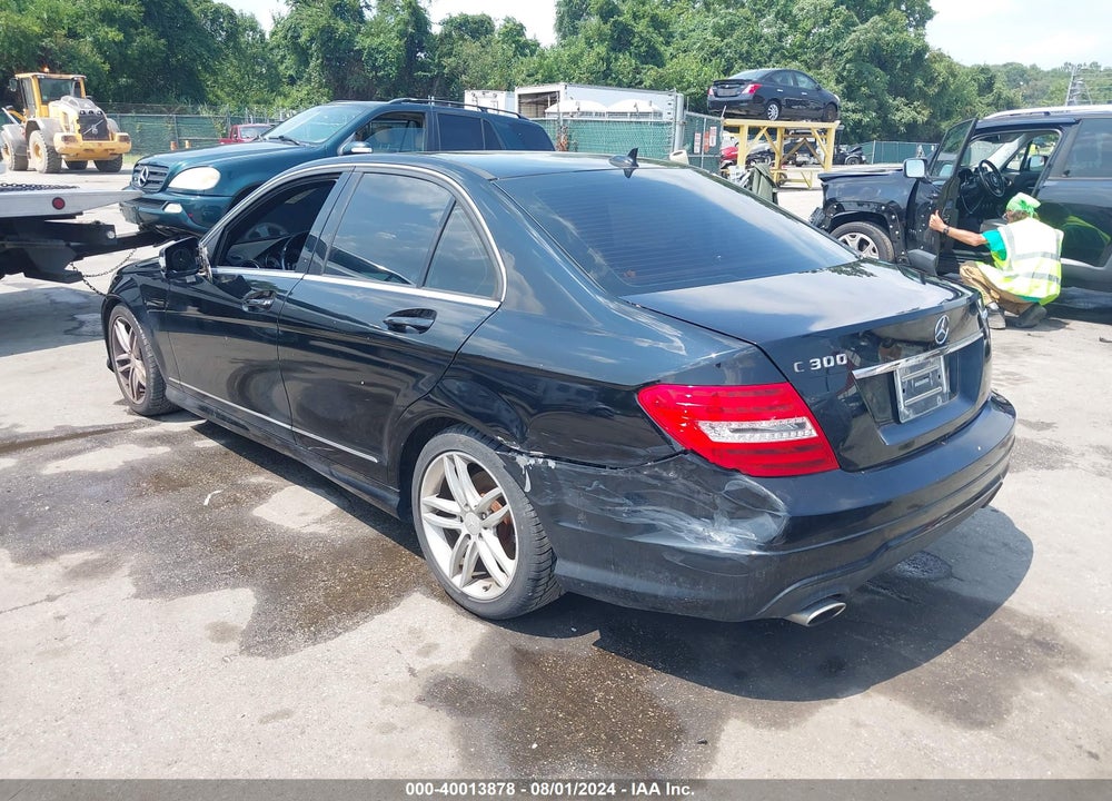 2012 MERCEDES-BENZ C 300 LUXURY 4MATIC/SPORT 4MATIC VIN: WDDGF8BB3CR198525