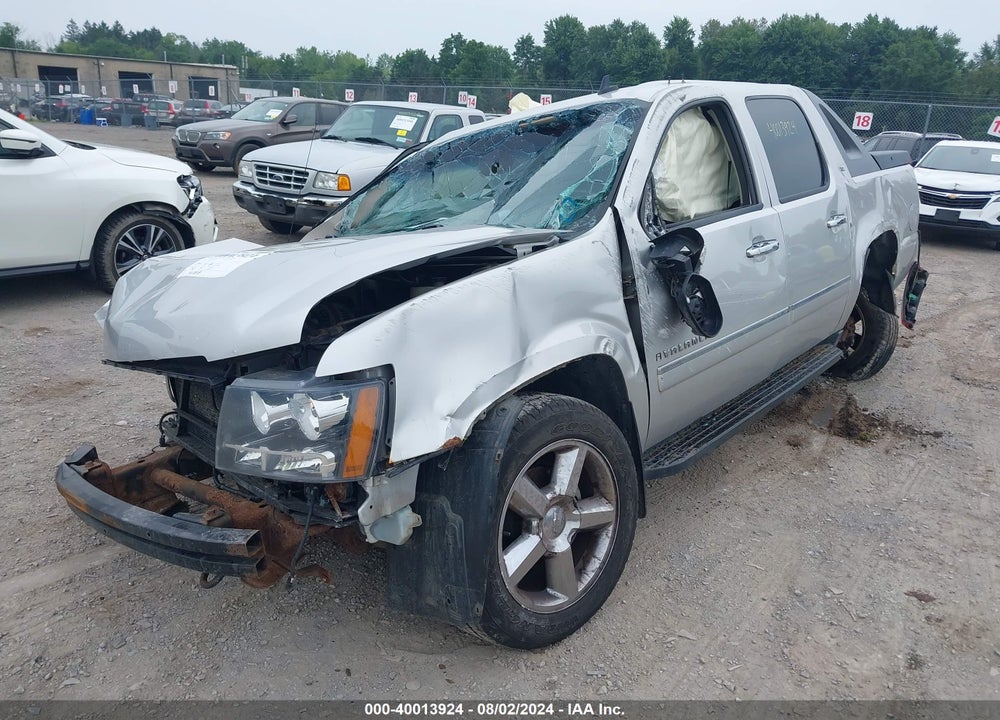 2011 CHEVROLET AVALANCHE 1500 LTZ VIN: 3GNTKGE36BG200180