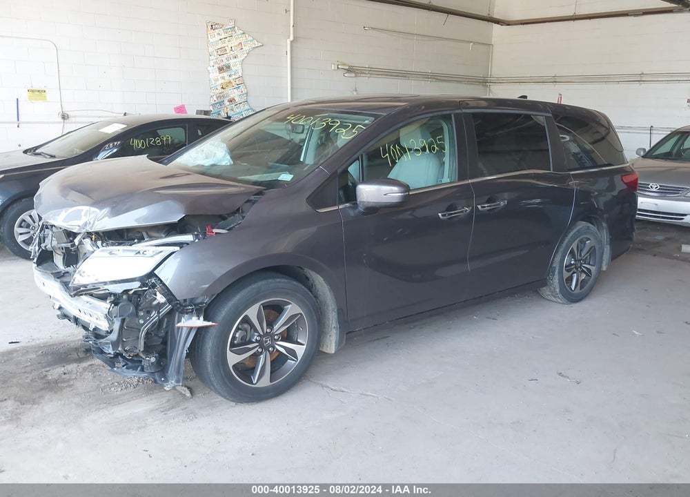 2019 HONDA ODYSSEY TOURING VIN: 5FNRL6H8XKB095201
