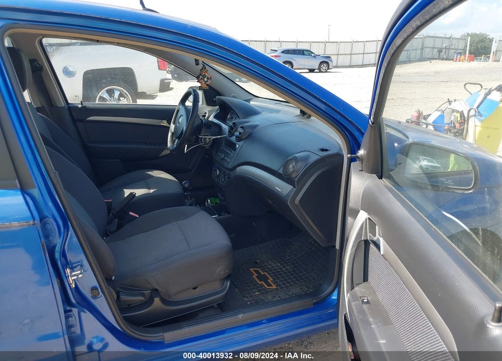2009 CHEVROLET AVEO LT VIN: KL1TD56E99B622932