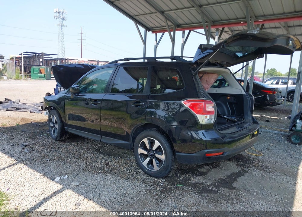 2018 SUBARU FORESTER 2.5I PREMIUM VIN: JF2SJAEC5JH595138