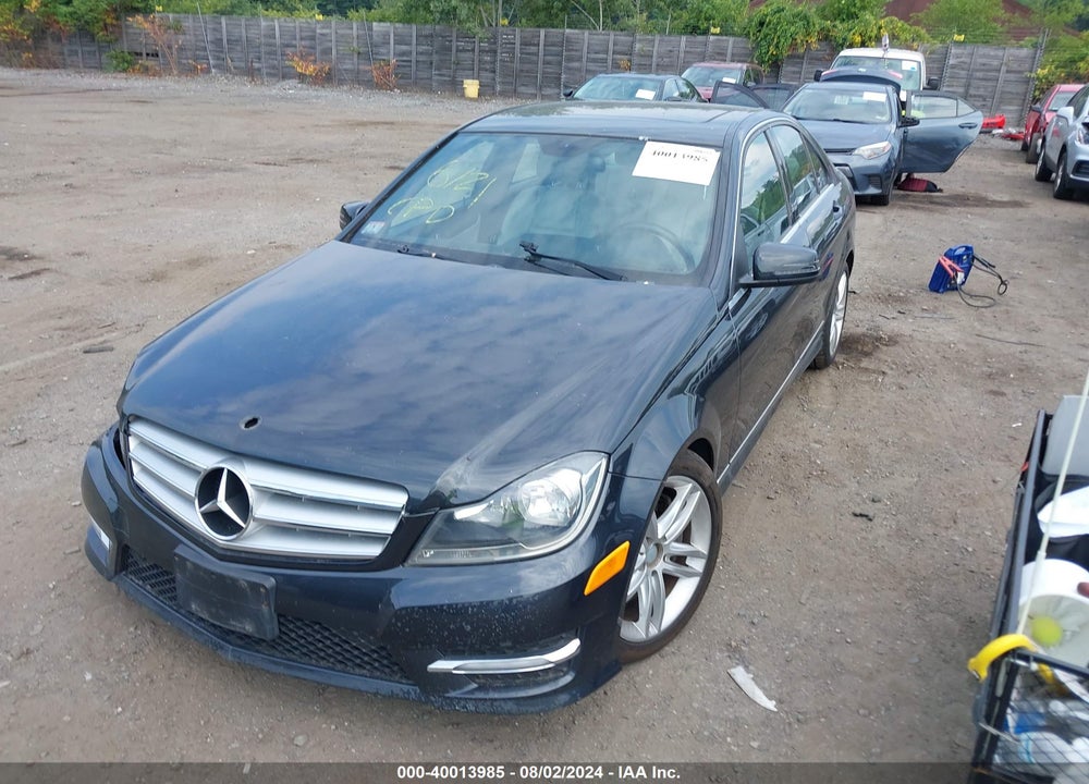 2013 MERCEDES-BENZ C 300 LUXURY 4MATIC/SPORT 4MATIC VIN: WDDGF8AB7DR270250