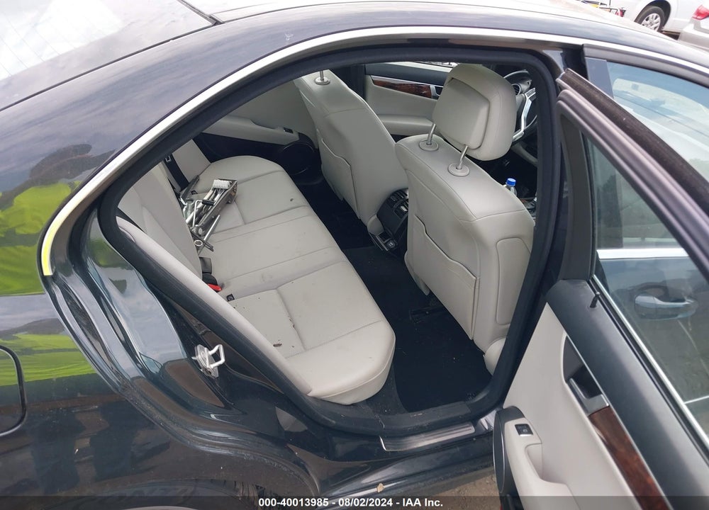 2013 MERCEDES-BENZ C 300 LUXURY 4MATIC/SPORT 4MATIC VIN: WDDGF8AB7DR270250