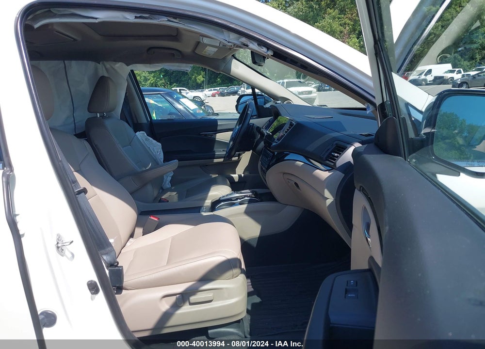 2019 HONDA PILOT TOURING VIN: 5FNYF6H97KB081770