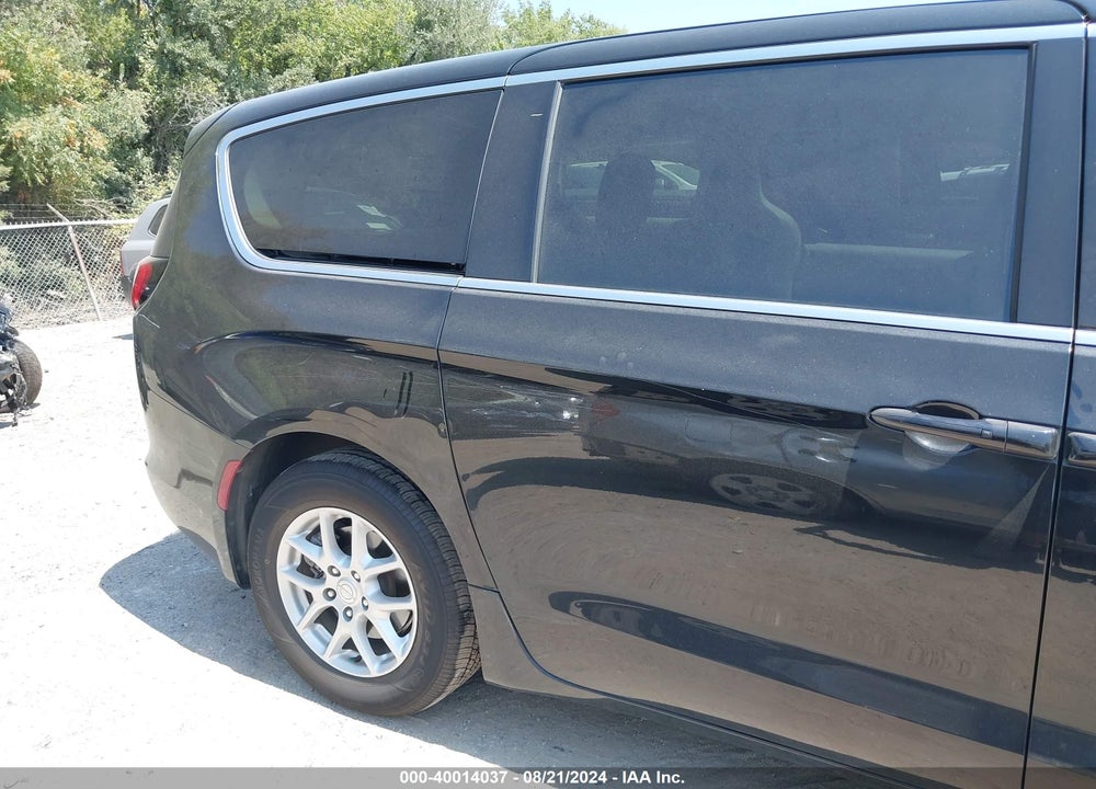 2018 CHRYSLER PACIFICA TOURING VIN: 2C4RC1DG0JR253757