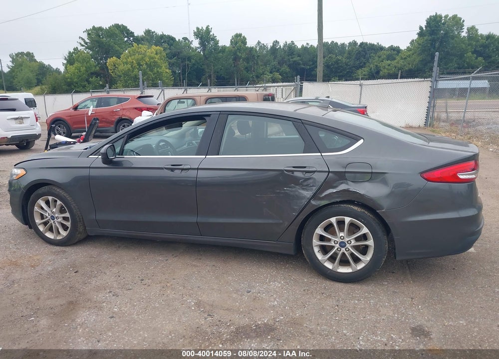 2019 FORD FUSION SE VIN: 3FA6P0HD2KR229401