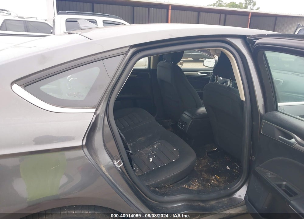 2019 FORD FUSION SE VIN: 3FA6P0HD2KR229401