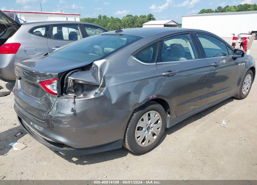 2013 FORD FUSION S VIN: 3FA6P0G78DR161667