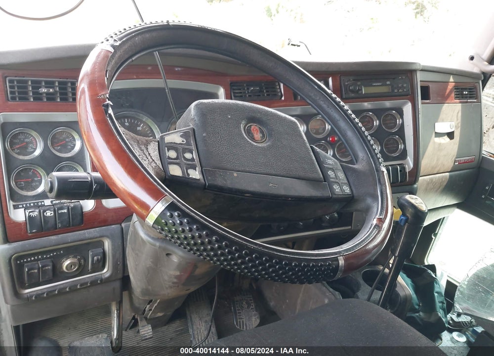 2007 KENWORTH T800 T800 VIN: 1NKDXUEX47J160508