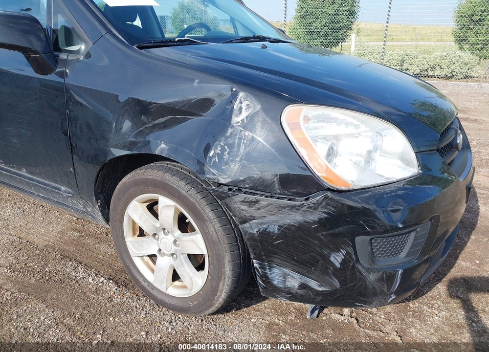 2008 KIA RONDO LX VIN: KNAFG525987176038
