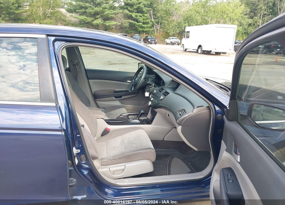 2009 HONDA ACCORD VIN: 1HGCP26449A170966
