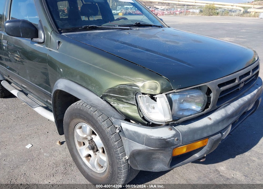 1998 NISSAN PATHFINDER VIN: JN8AR05Y1WW235493