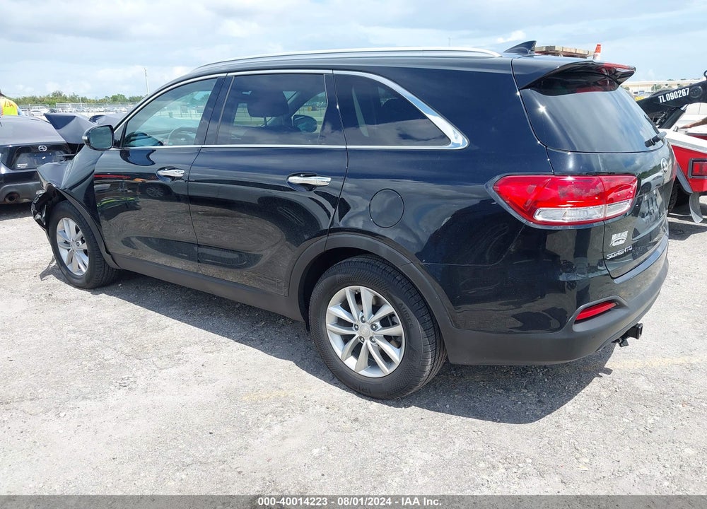 2018 KIA SORENTO 2.4L LX VIN: 5XYPG4A34JG371491