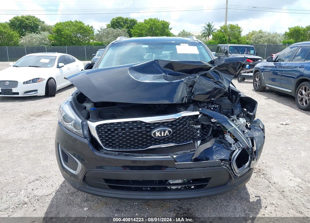 2018 KIA SORENTO 2.4L LX VIN: 5XYPG4A34JG371491