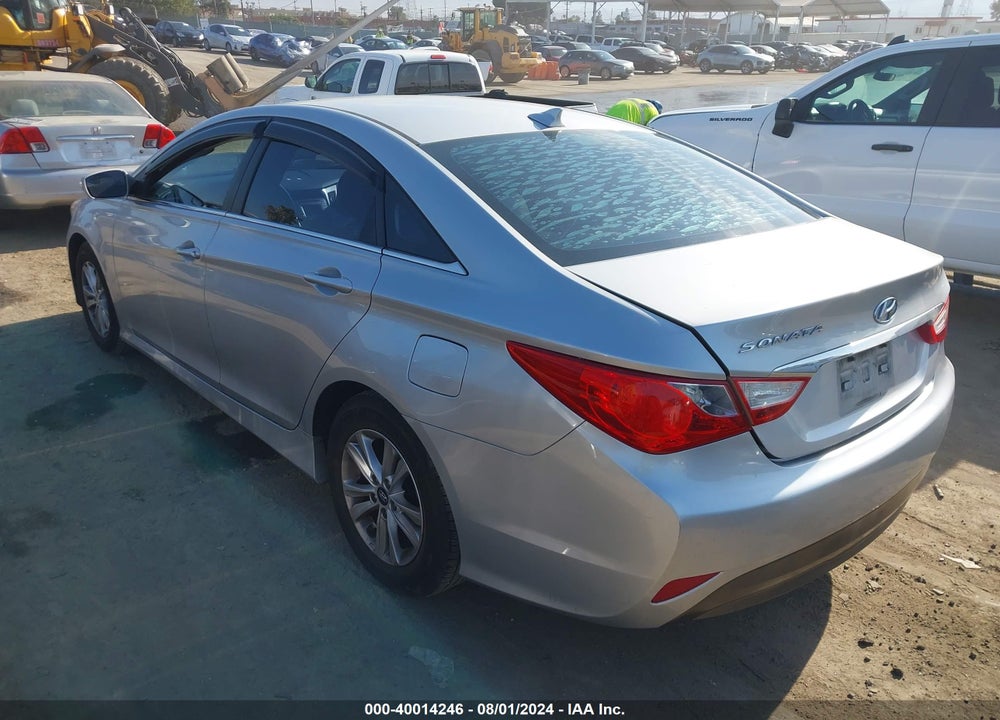 2014 HYUNDAI SONATA GLS VIN: 5NPEB4AC1EH899882