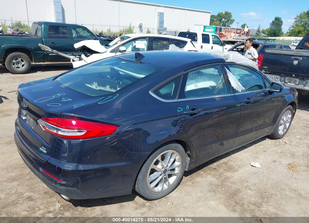2020 FORD FUSION VIN: 3FA6P0HDXLR186928