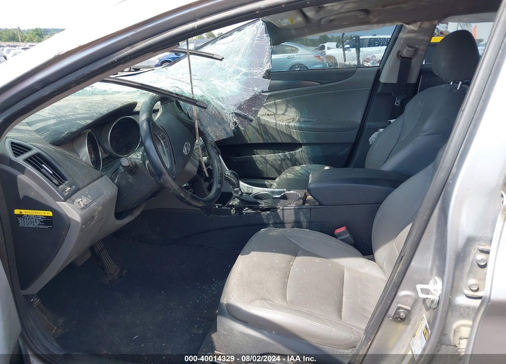 2015 HYUNDAI SONATA HYBRID VIN: KMHEC4A42FA119026