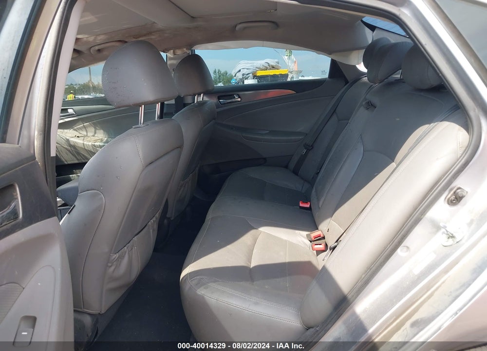 2015 HYUNDAI SONATA HYBRID VIN: KMHEC4A42FA119026