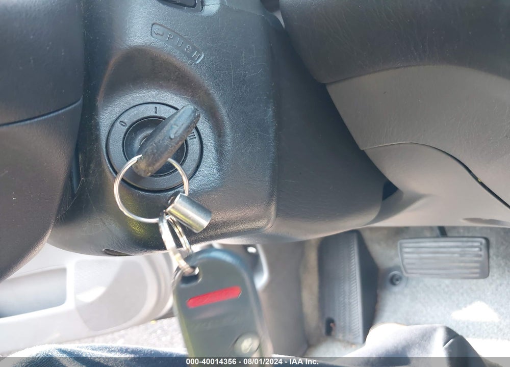 2005 HONDA CIVIC LX VIN: 2HGES16575H571031