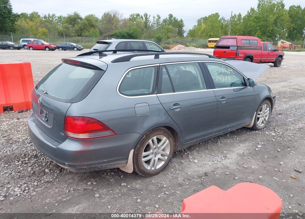 2014 VOLKSWAGEN JETTA SPORTWAGEN 2.0L TDI VIN: 3VWPL7AJ6EM618527