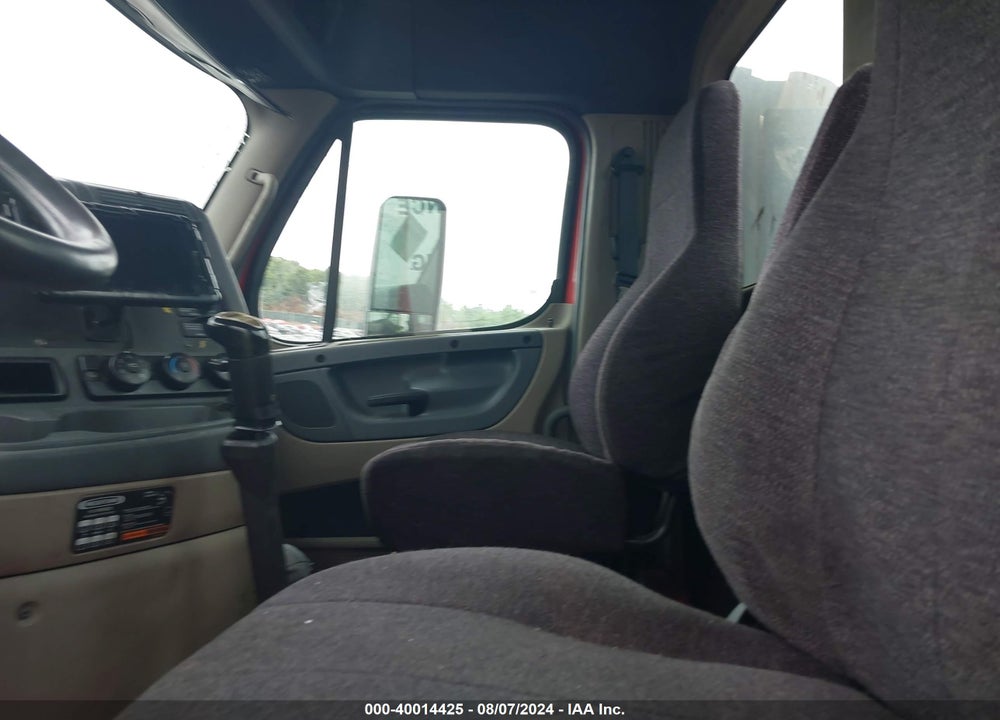 2015 FREIGHTLINER CASCADIA 125 VIN: 3AKJGEDV1FDGJ6336