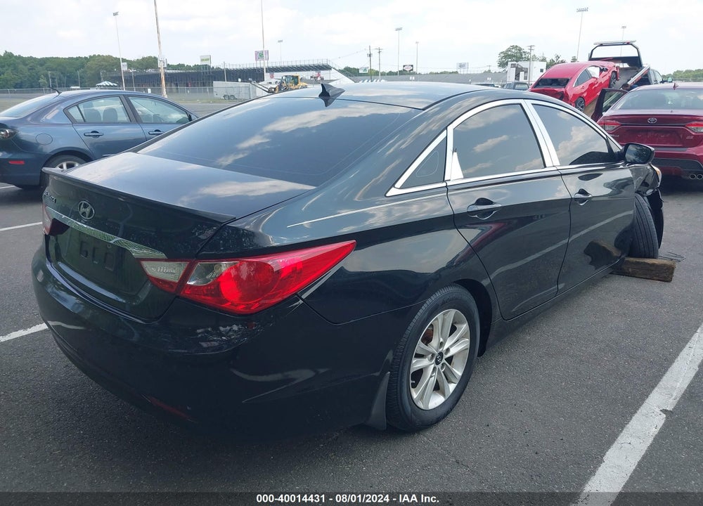 2013 HYUNDAI SONATA GLS VIN: 5NPEB4AC4DH670997