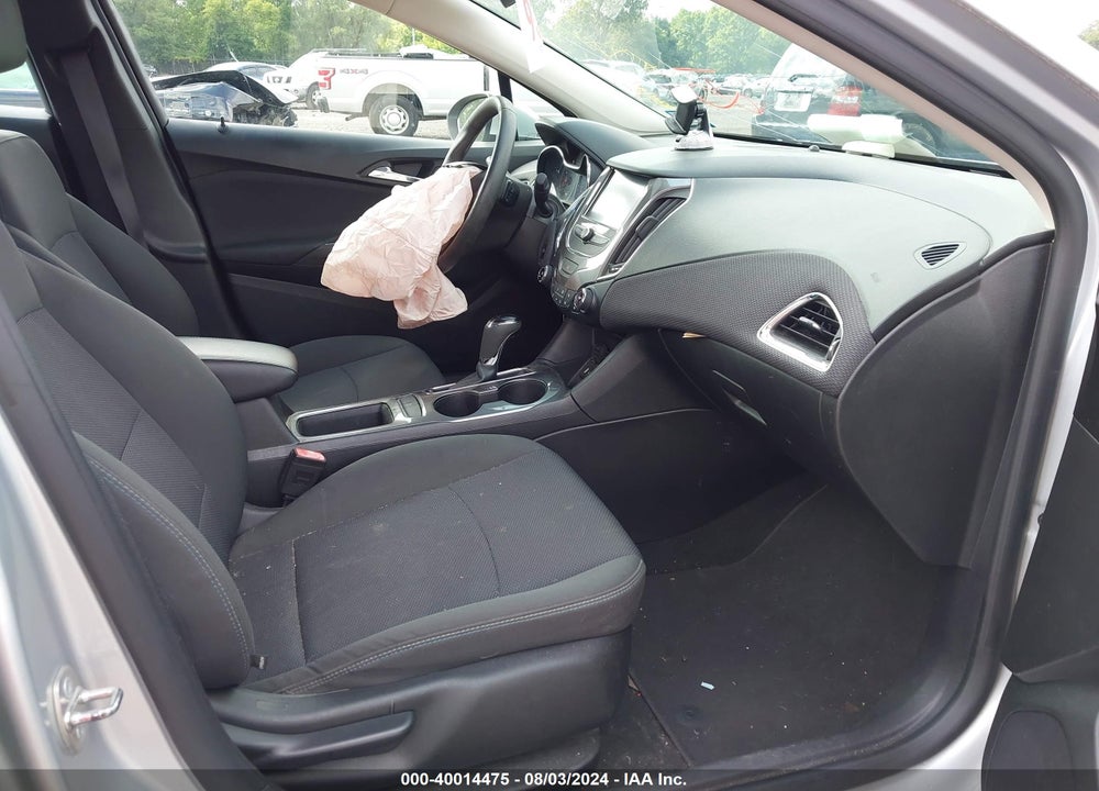 2017 CHEVROLET CRUZE LT AUTO VIN: 1G1BE5SMXH7119130
