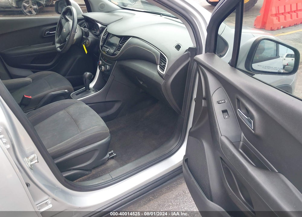 2018 CHEVROLET TRAX LS VIN: 3GNCJKSB7JL281665