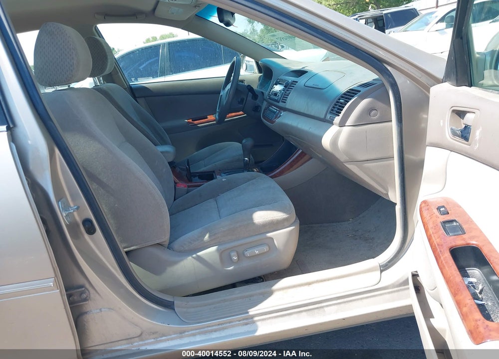 2004 TOYOTA CAMRY XLE VIN: 4T1BE32K04U346098