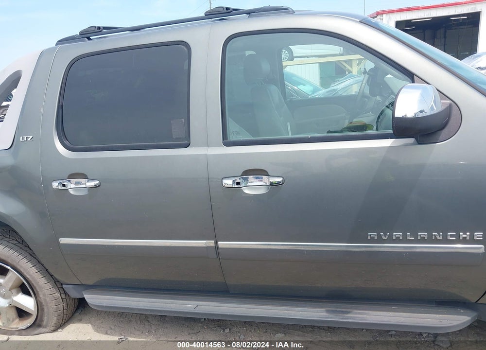 2011 CHEVROLET AVALANCHE 1500 LTZ VIN: 3GNTKGE37BG303205