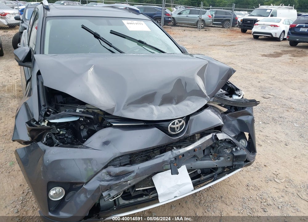 2016 TOYOTA RAV4 XLE VIN: JTMRFREV8GJ096575