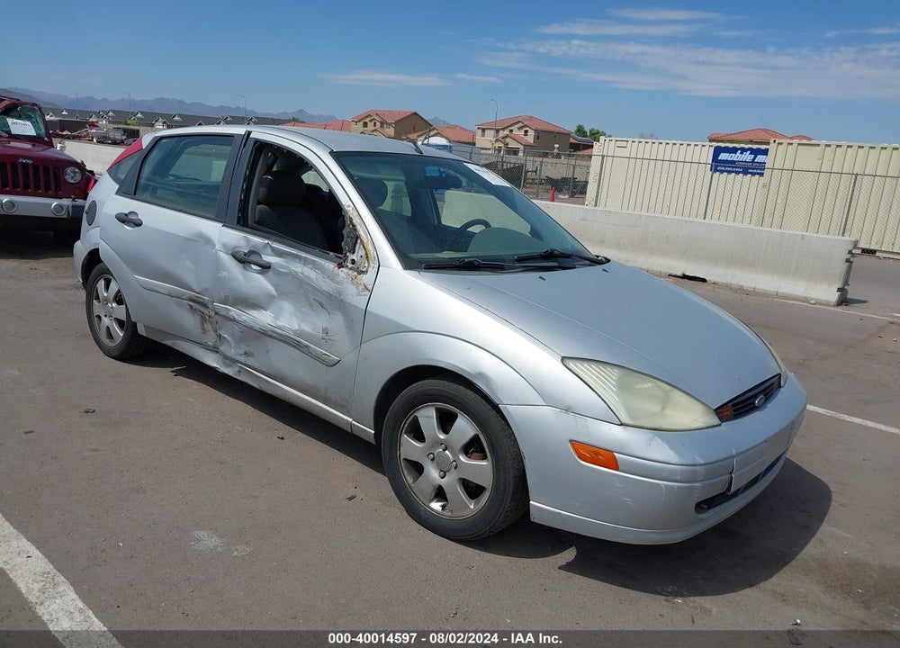 2002 FORD FOCUS ZX5 VIN: 3FAFP373X2R222500