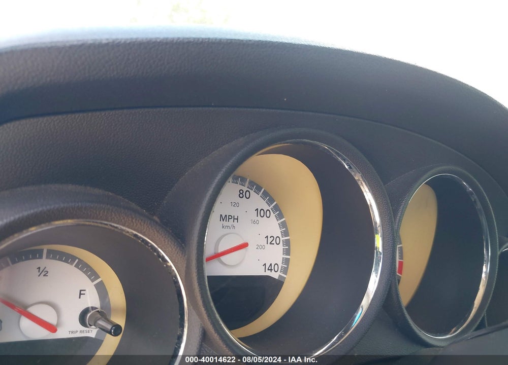 2010 DODGE CHARGER VIN: 2B3CA3CV5AH152602