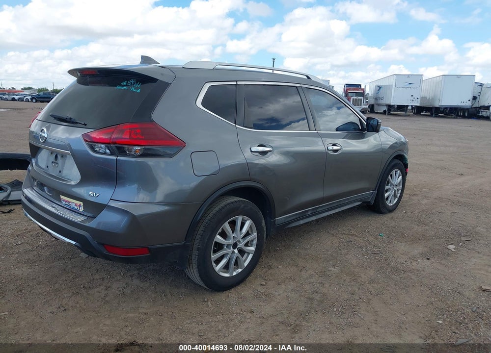 2018 NISSAN ROGUE SV VIN: KNMAT2MT6JP583985