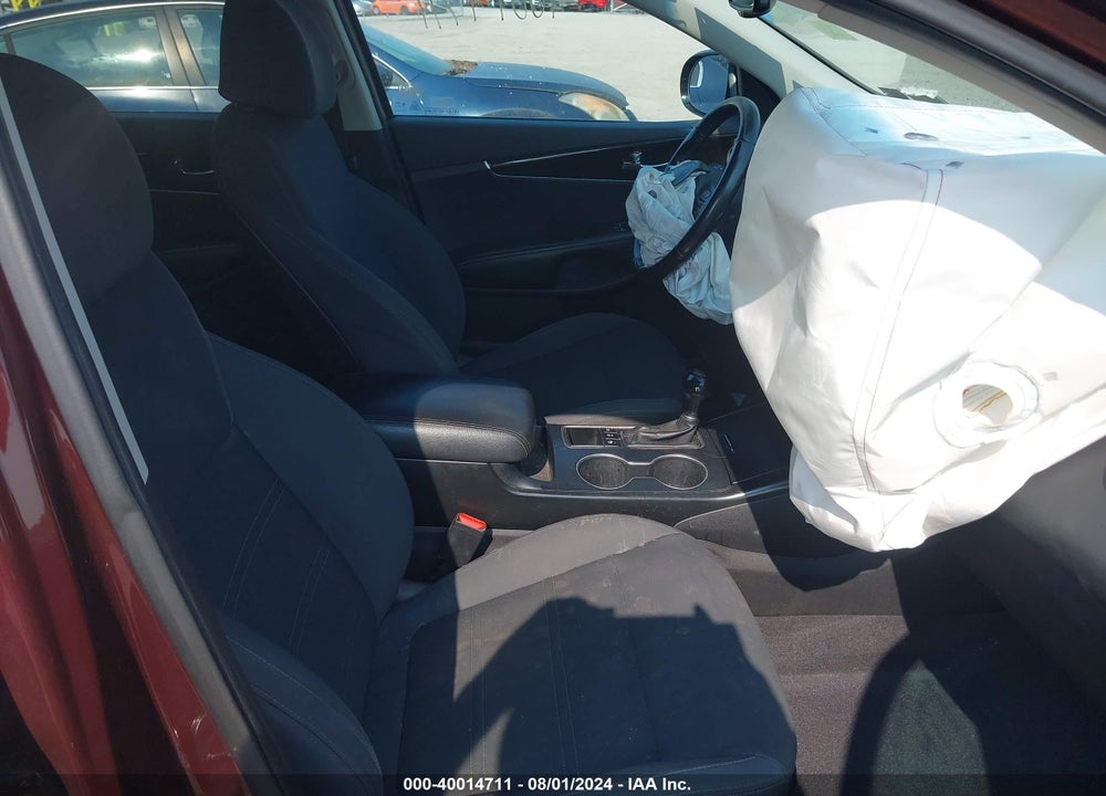 2017 KIA SORENTO 2.4L LX VIN: 5XYPGDA30HG199521