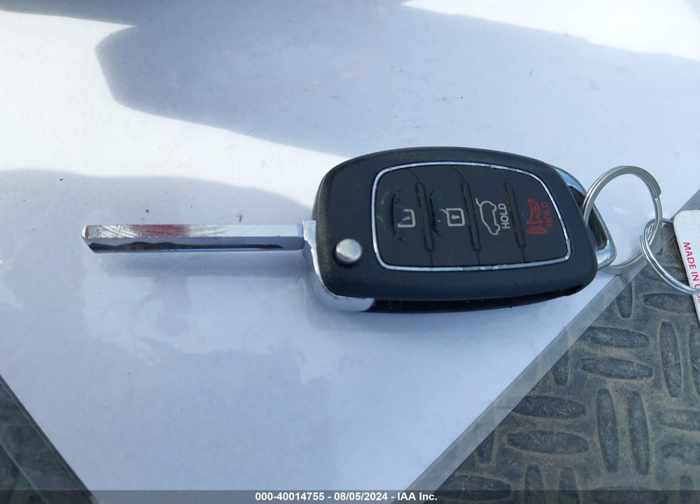 2014 HYUNDAI SANTA FE SPORT 2.4L VIN: 5XYZT3LB2EG203230