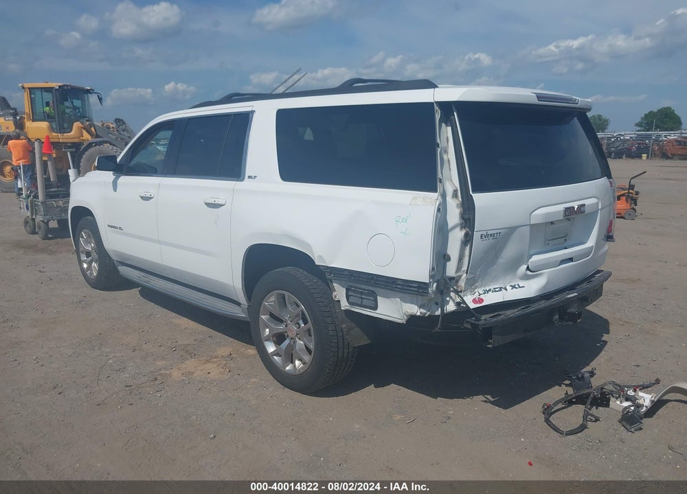 2015 GMC YUKON XL 1500 SLT VIN: 1GKS1HKC6FR149582