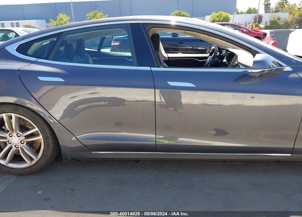 2015 TESLA MODEL S 85D/P85D VIN: 5YJSA1H43FF085235