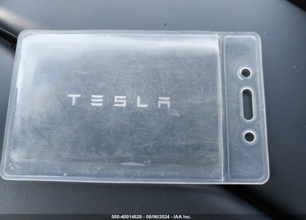 2015 TESLA MODEL S 85D/P85D VIN: 5YJSA1H43FF085235