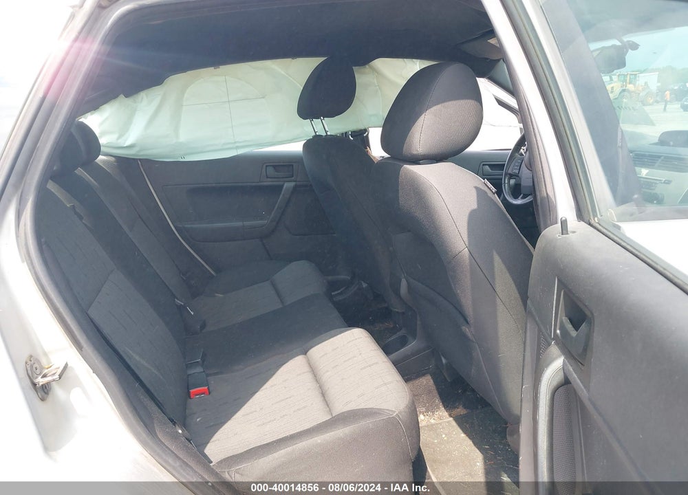 2010 FORD FOCUS SE VIN: 1FAHP3FN4AW247531