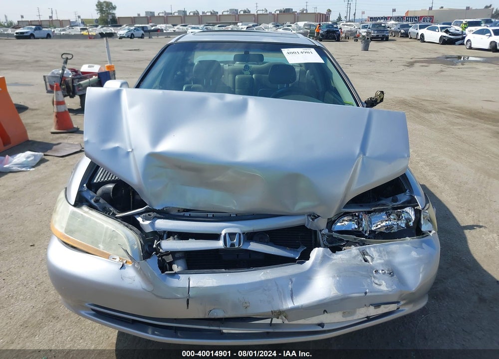 2002 HONDA ACCORD 2.3 EX VIN: JHMCG66092C028110