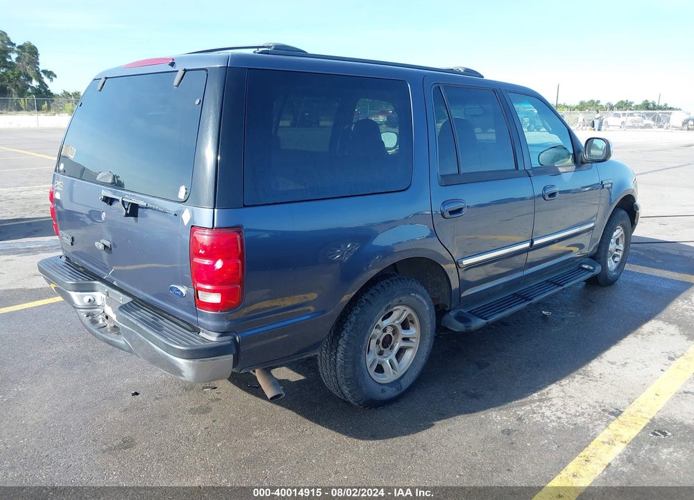 2002 FORD EXPEDITION XLT VIN: 1FMRU15W22LA98458