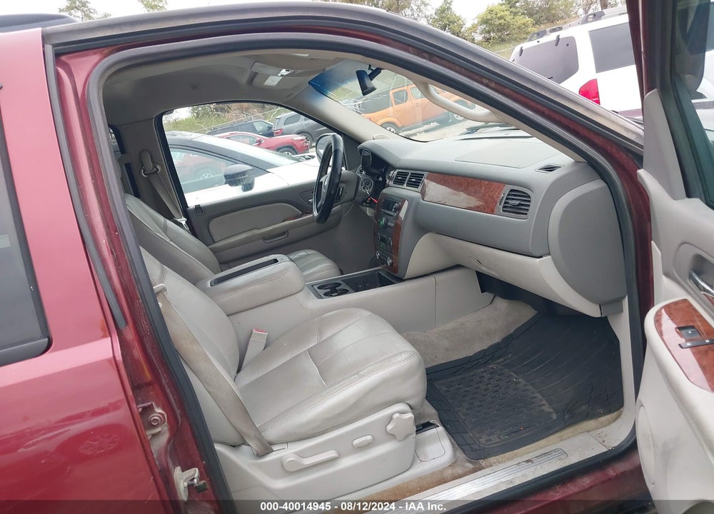 2008 CHEVROLET SUBURBAN 1500 LT VIN: 3GNFK16368G102106