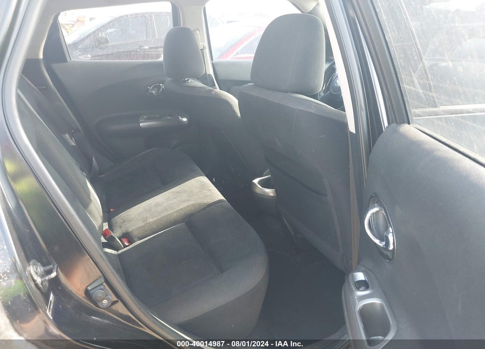 2011 NISSAN JUKE SV VIN: JN8AF5MR5BT004317