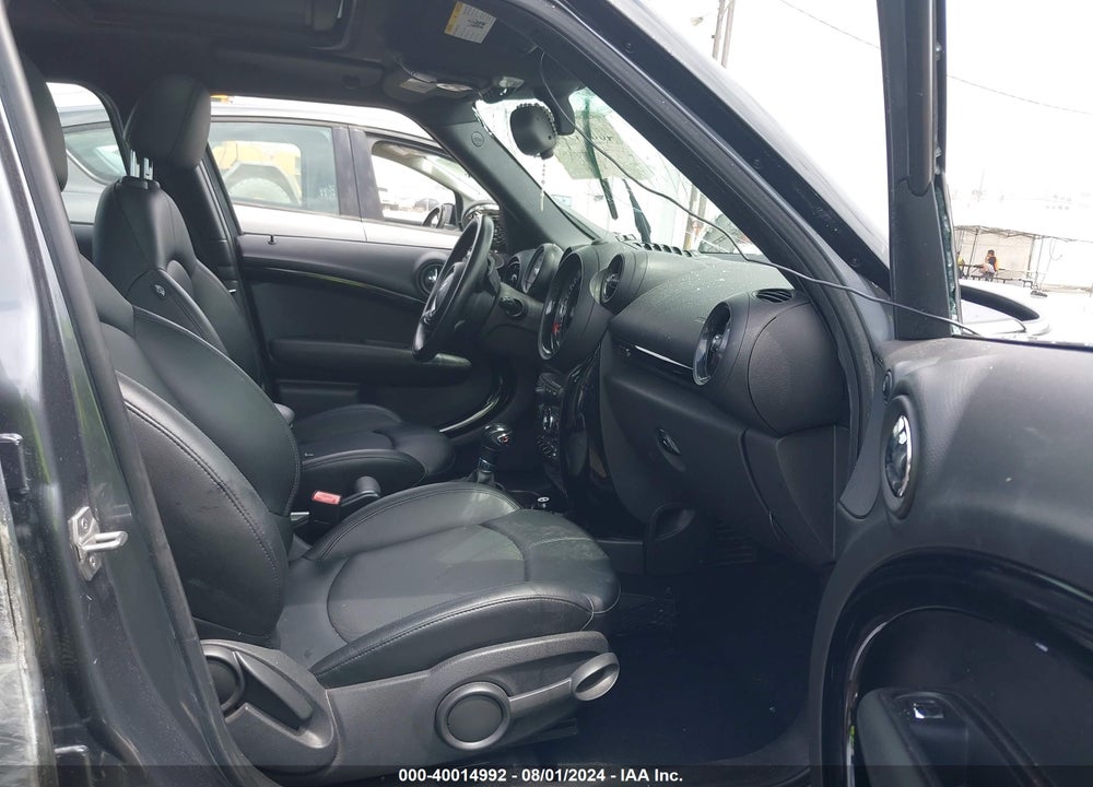 2016 MINI COUNTRYMAN COOPER S VIN: WMWZC3C50GWT08605