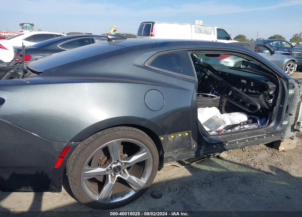 2018 CHEVROLET CAMARO VIN: 1G1FH1R75J0107838